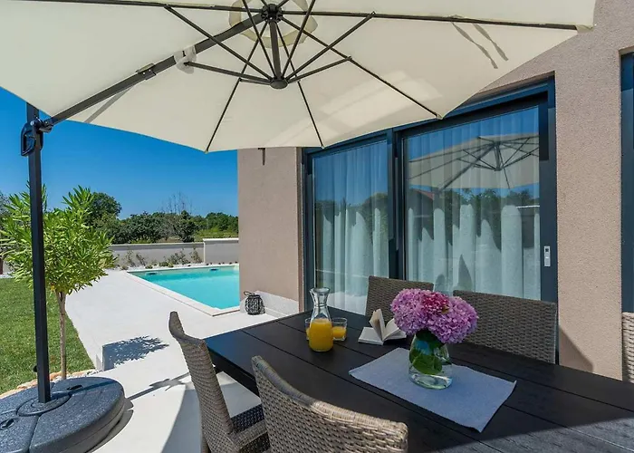 Atena Vikendica Porec